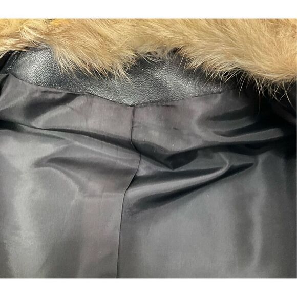 VINTAGE Leather Coat With Fox Fur Collar - Picture 7 of 9
